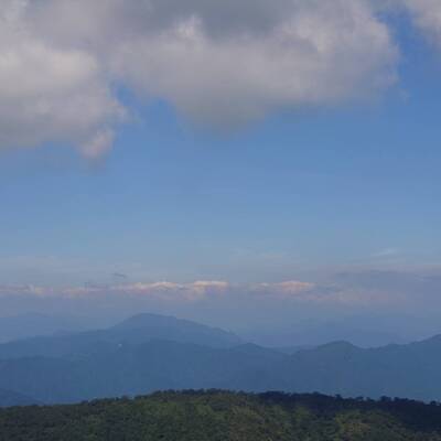 荒島岳の右側に白山？？