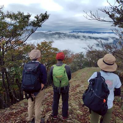 次は、あの山に行きましょう。