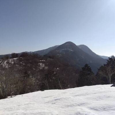 鈴ヶ岳。あんなに登るのぉ！